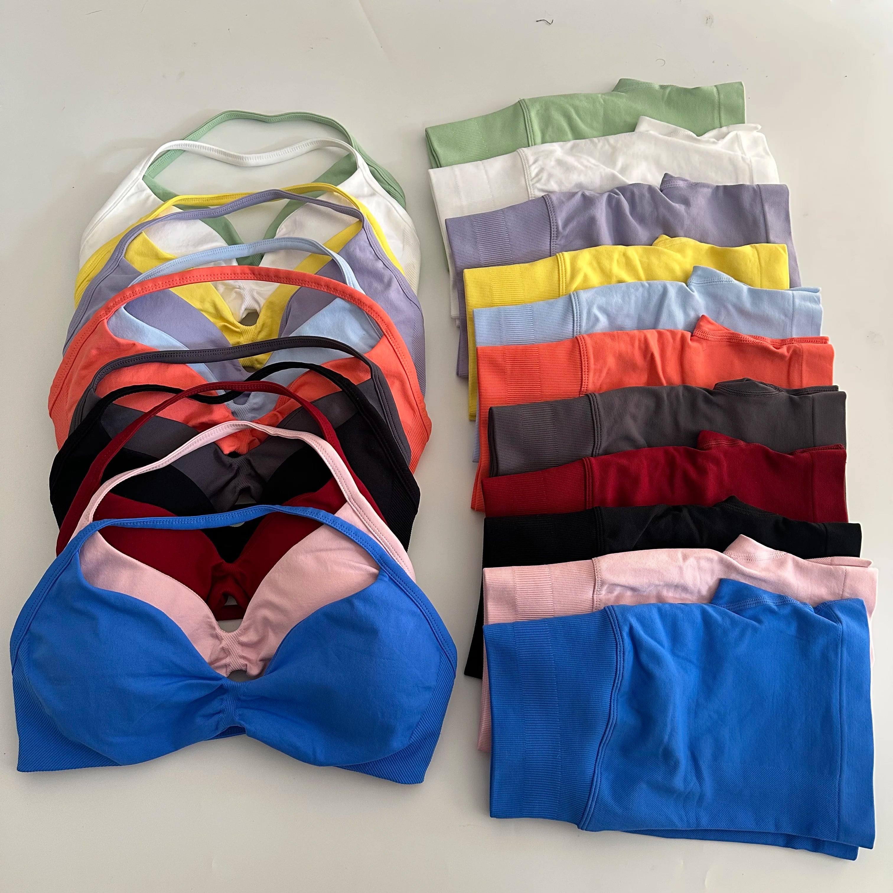 No Logo Yoga Gym Set Women Seamless Strappy Yoga Bra Top High Waist Workout Scrunch Shorts Sports Set Fitness Clothes Sportswear