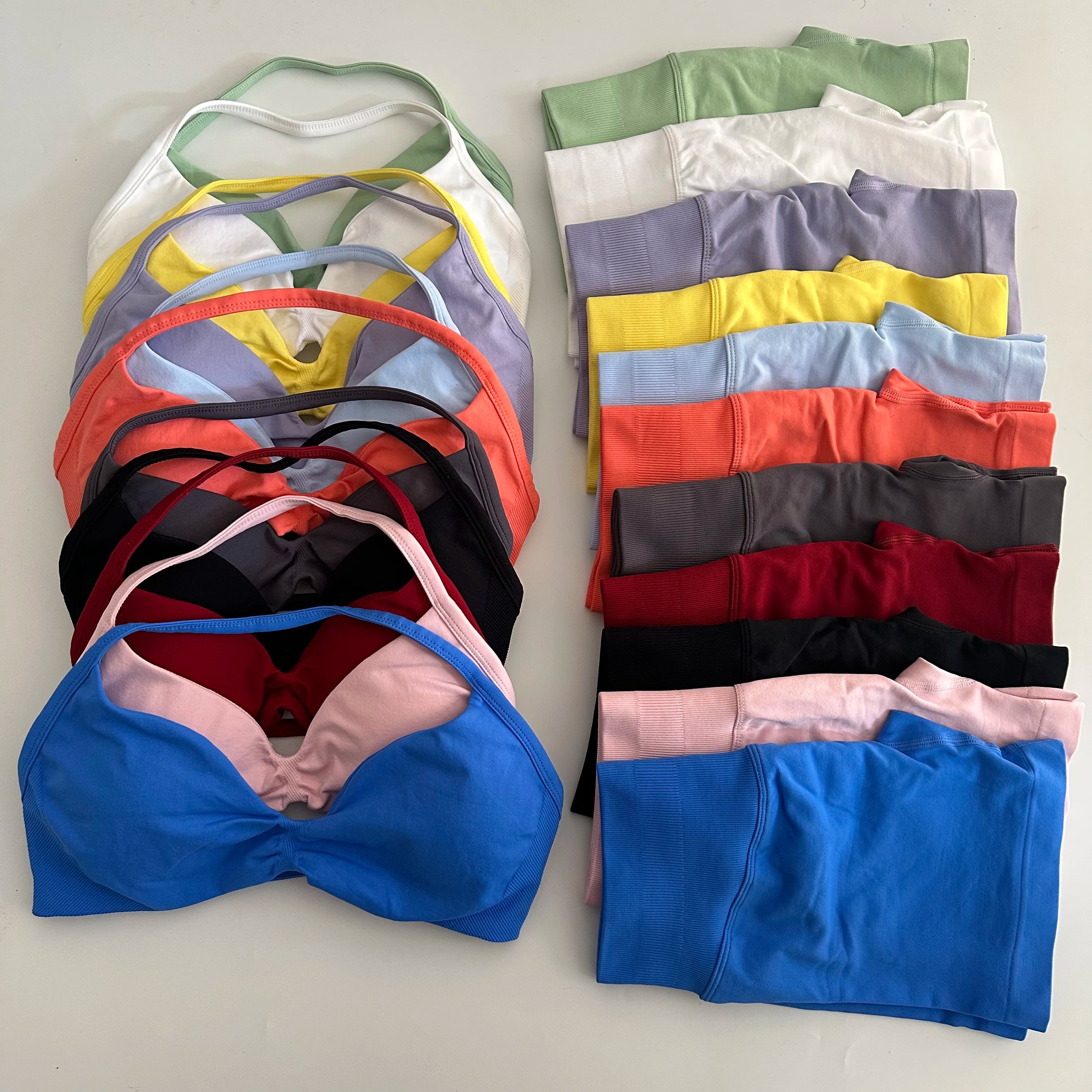 No Logo Yoga Gym Set Women Seamless Strappy Yoga Bra Top High Waist Workout Scrunch Shorts Sports Set Fitness Clothes Sportswear