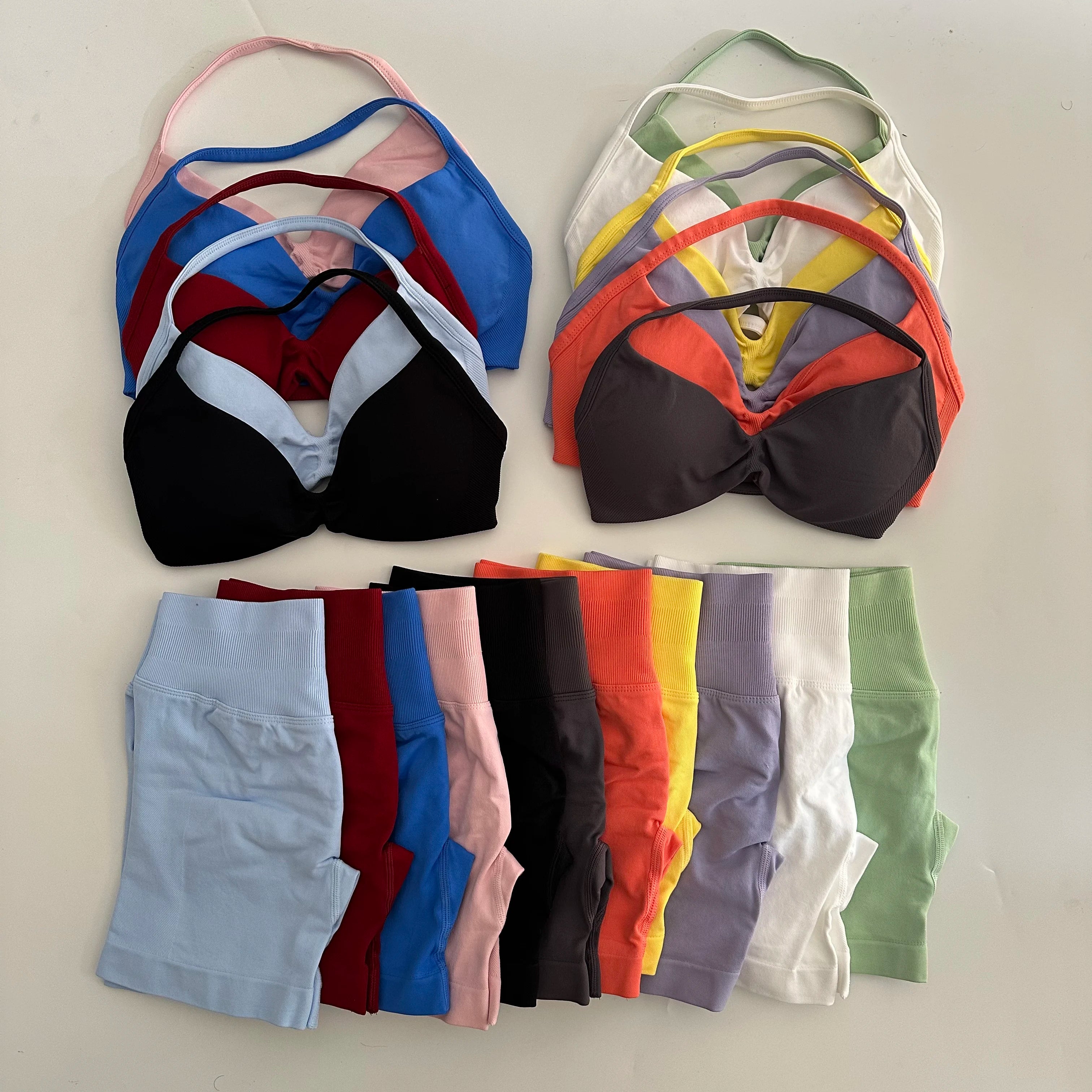 No Logo Yoga Gym Set Women Seamless Strappy Yoga Bra Top High Waist Workout Scrunch Shorts Sports Set Fitness Clothes Sportswear